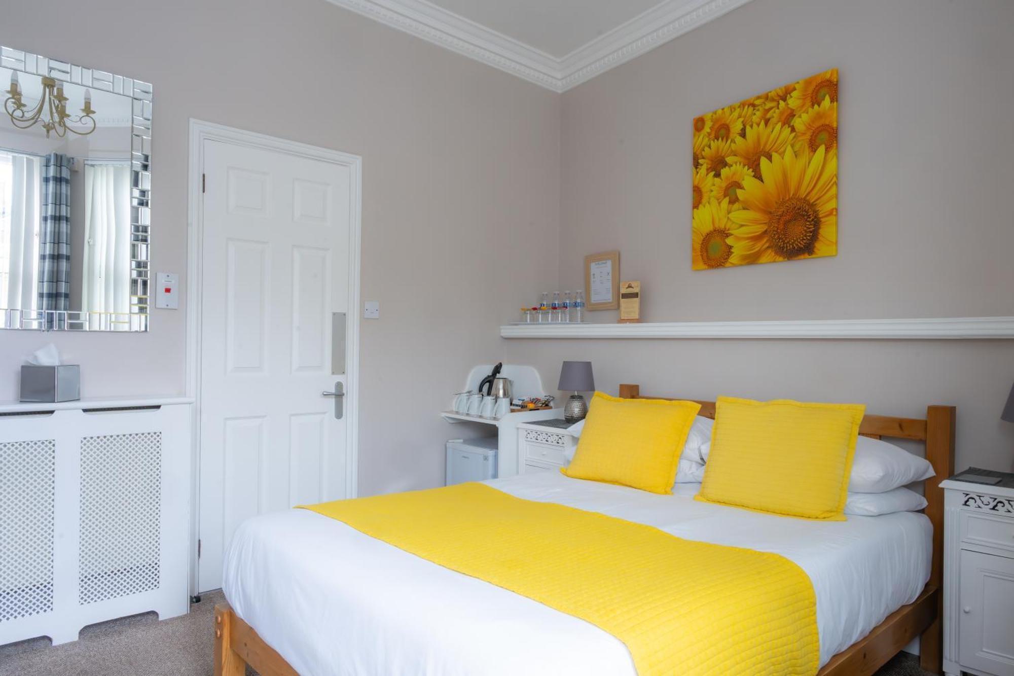 The Courtyard Guest House Great Yarmouth Kültér fotó