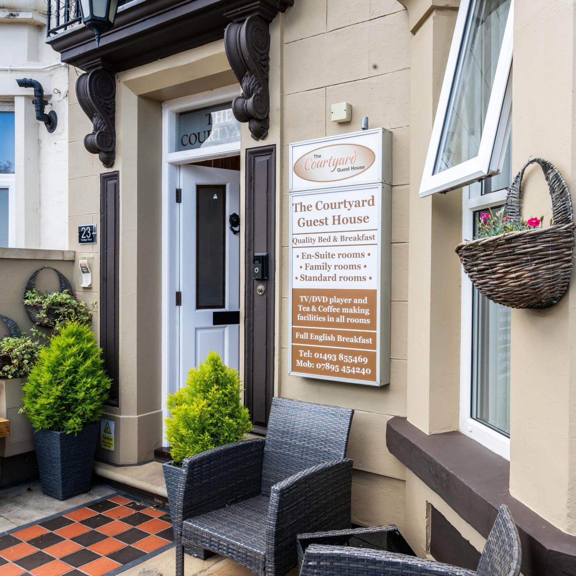The Courtyard Guest House Great Yarmouth Kültér fotó